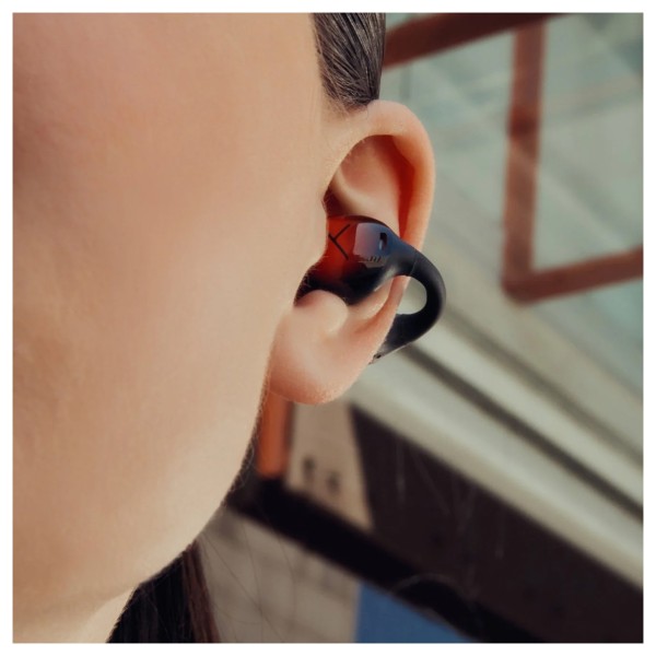 Beyerdynamic Amiron Zero Open-Ear Clip Earbuds, Sport - Lifestyle 2