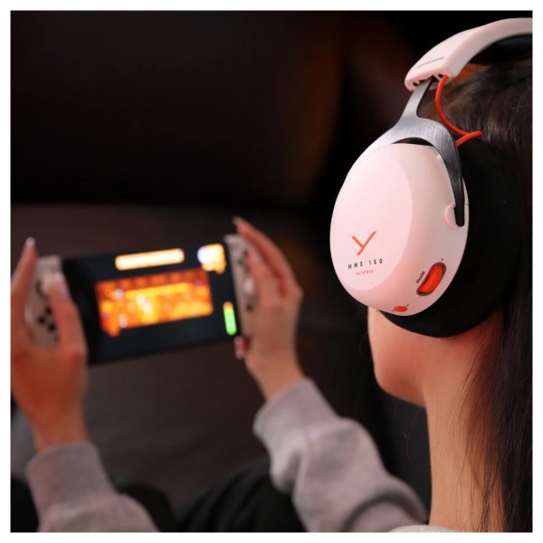 Beyerdynamic MMX 150 Wireless Closed-Back Gaming Headset, White - Lifestyle 2
