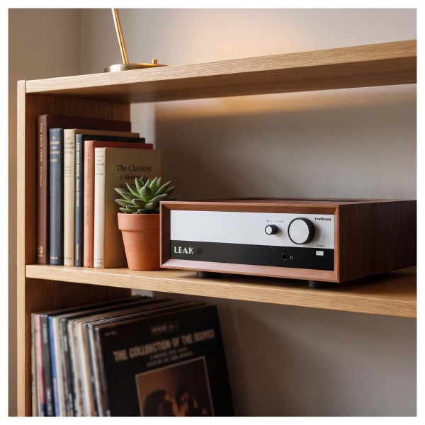 LEAK TruStream Music Streamer, Walnut - lifestyle 6