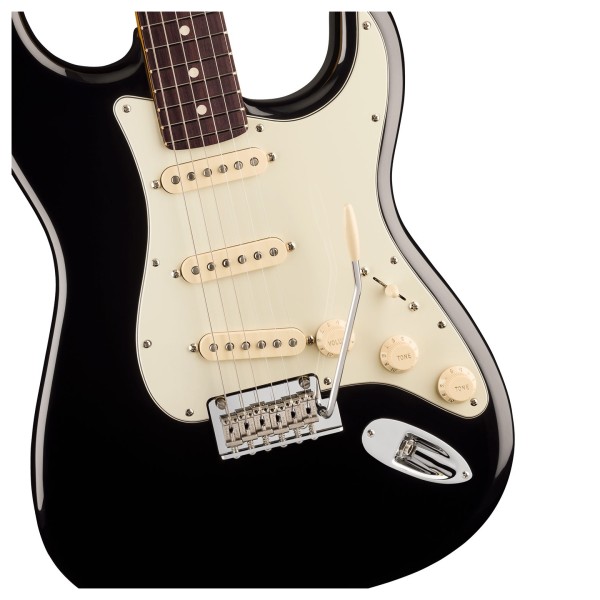 Fender American Professional Stratocaster RW, Black - hardware