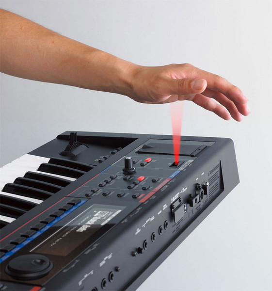 DISC Roland Juno Gi Keyboard Synthesizer at Gear4music