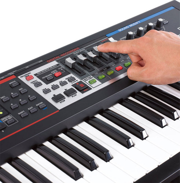 DISC Roland Juno Gi Keyboard Synthesizer at Gear4music