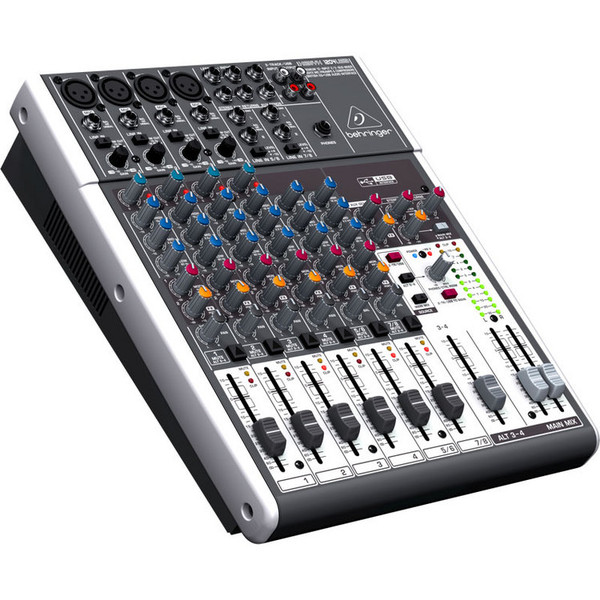 Behringer Xenyx 1204USB Mixer Front