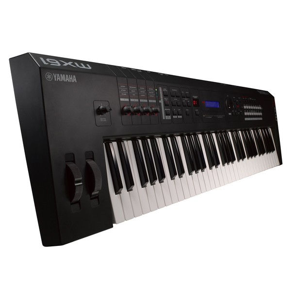 Yamaha MX61 Piano Side