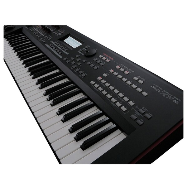 Yamaha MOXF6 Controls