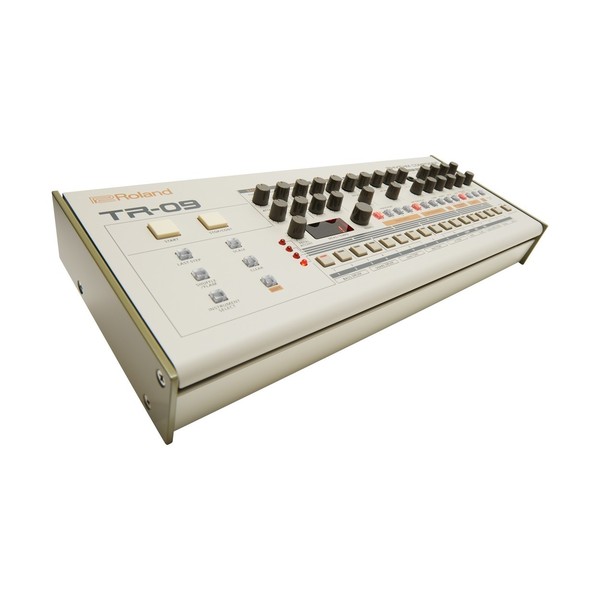 DISC Roland TR-09 Module with K-25m Keyboard at Gear4music
