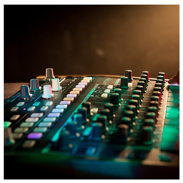 Arturia DrumBrute Drum Machine - Lifestyle 2