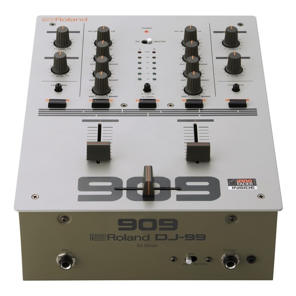 DISC Roland TT-99 Turntable and DJ-99 Mixer Bundle at Gear4music