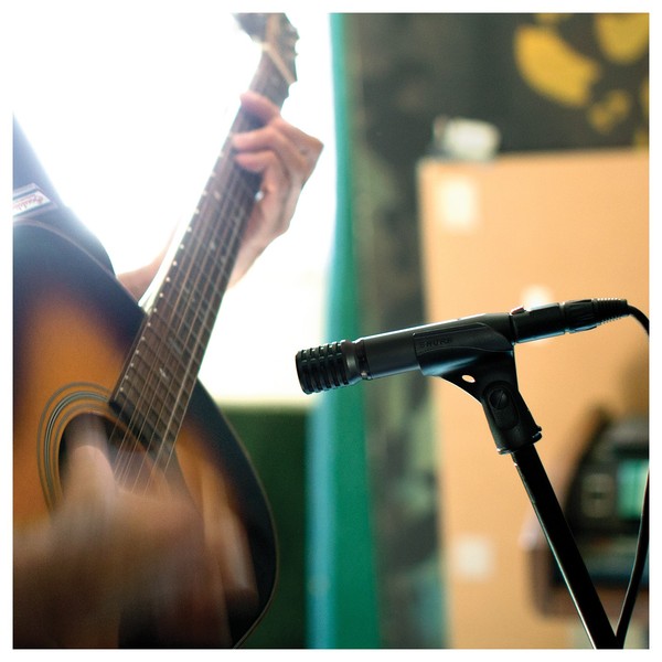 Shure PGA81 Cardioid Condenser Instrument Microphone with XLR Cable - Microphone Recording Acoustic Guitar