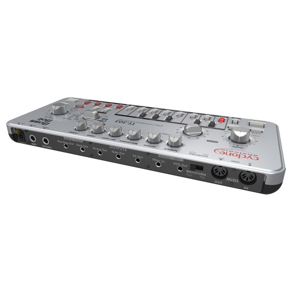 DISC Cyclone Analogic Bass Bot TT-303 v1 at Gear4music