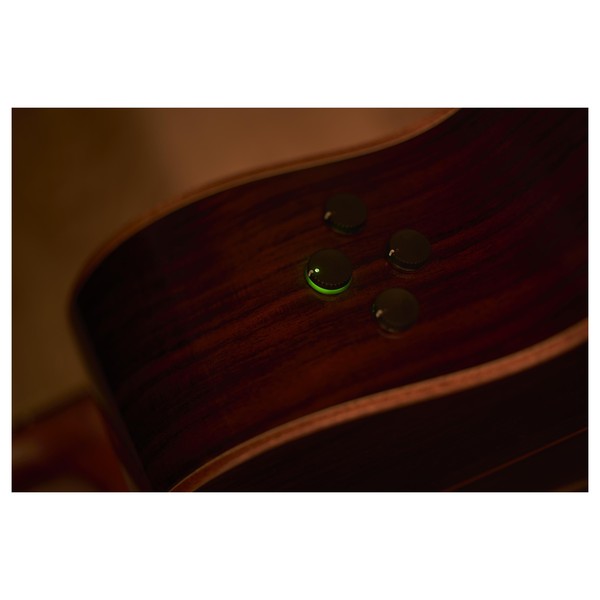 Yamaha AC3R Rosewood Electro Acoustic Guitar, Vintage Natural controls