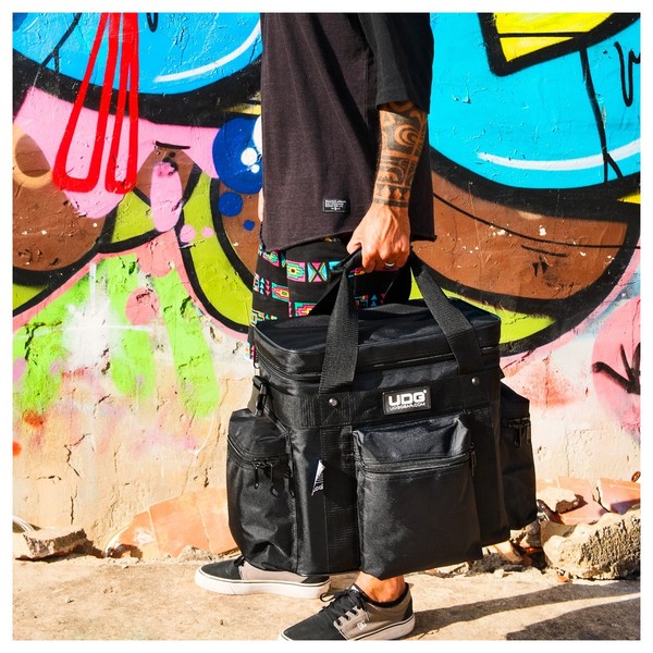 UDG Ultimate SoftBag LP 60 Small Black - Lifestyle