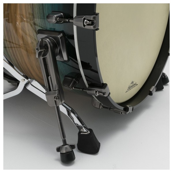 Tama Starclassic Maple 22" 4pc Shell Pack, Emerald Walnut Burst - Spurs detail