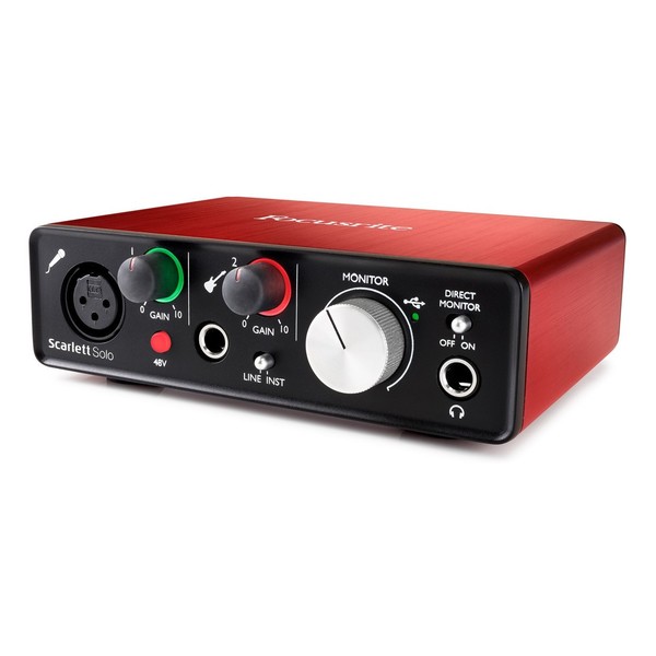 Focusrite Scarlett Solo and Subzero SZC-400 Pack (2nd Gen) - Interface Angled 2
