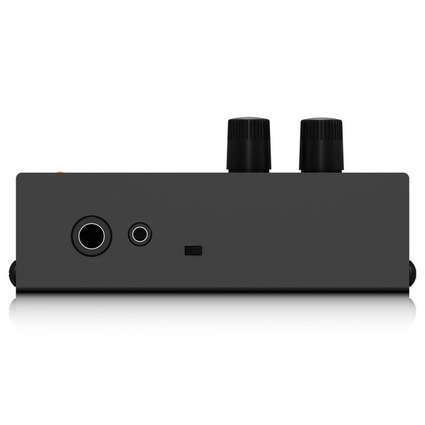 Behringer MA400 Headphone Amplifier back view