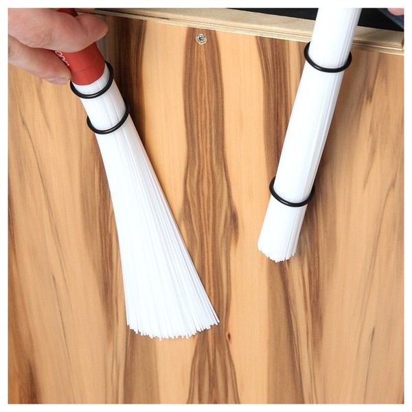 Sela Cajon Brush