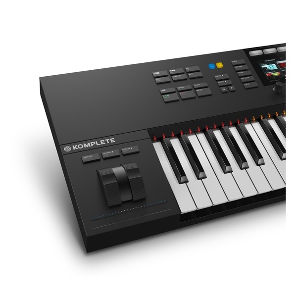 DISC Native Instruments Komplete Kontrol S61 MK2 With Komplete 11