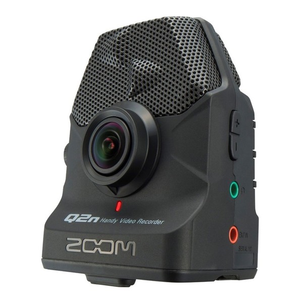 DISC Zoom Q2n Handy Video Recorder with Accessory Pack at Gear4music