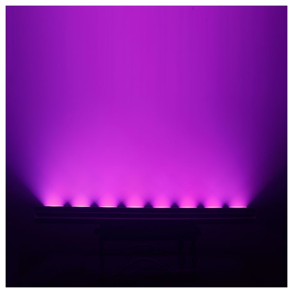 Cameo PixBar 650 CPRO 8 x 30W COB LED Bar