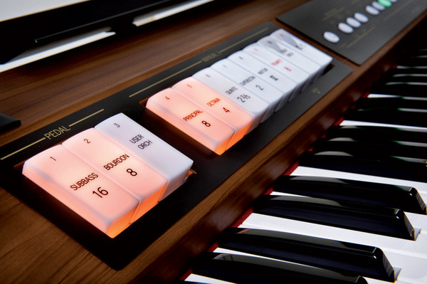 Roland C-200 Classic Organ.4