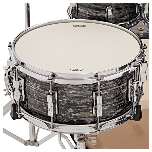 Ludwig Classic Maple Shell Pack, Black Oyster w/ Free Matching Snare