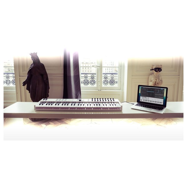 Arturia KeyLab Essential 49 MIDI Keyboard Action 4