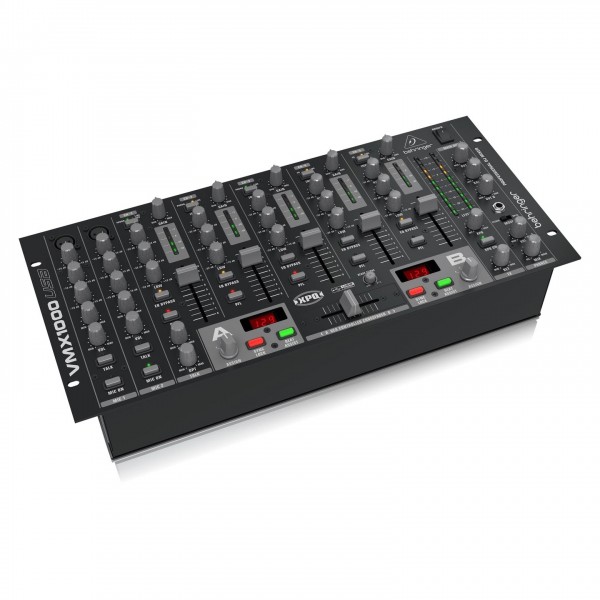 Behringer Pro VMX1000US close up
