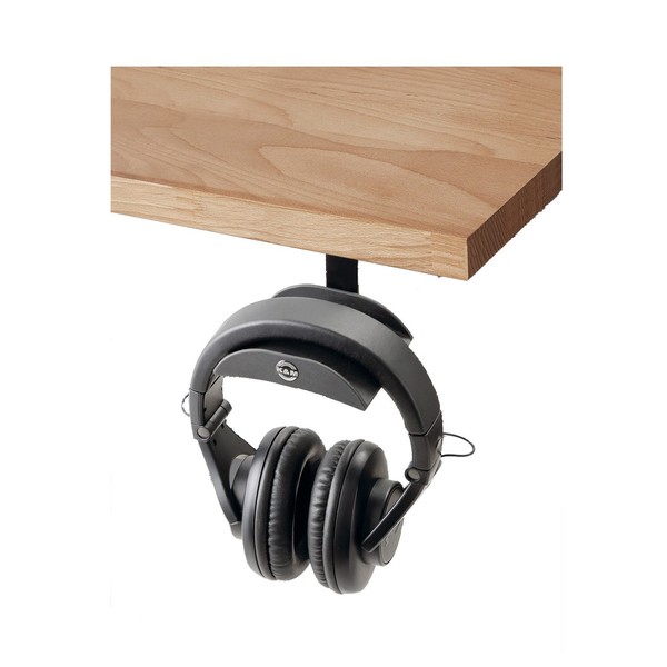 Head Accessories: Why Every Gamer Needs a Headset Holder