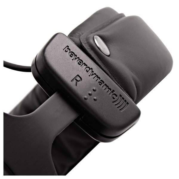 beyerdynamic DT 770 M Monitoring Headphones, 80 Ohm, Headband Closeup