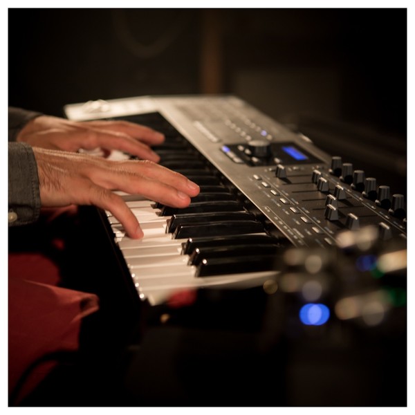 Arturia Keylab 49 MKII, Black - Lifestyle Concert 2