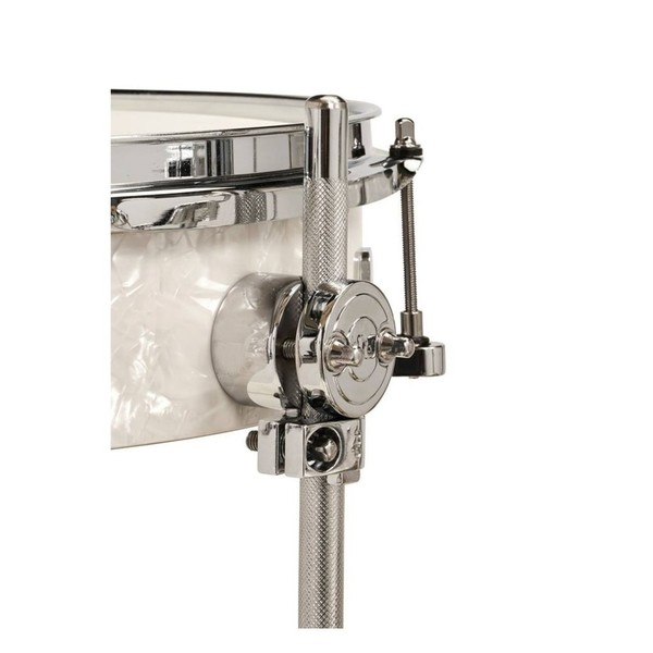 DW Performance Series 20'' 3pc LowPro kit - White Marine - LowPro Tension Rod Close