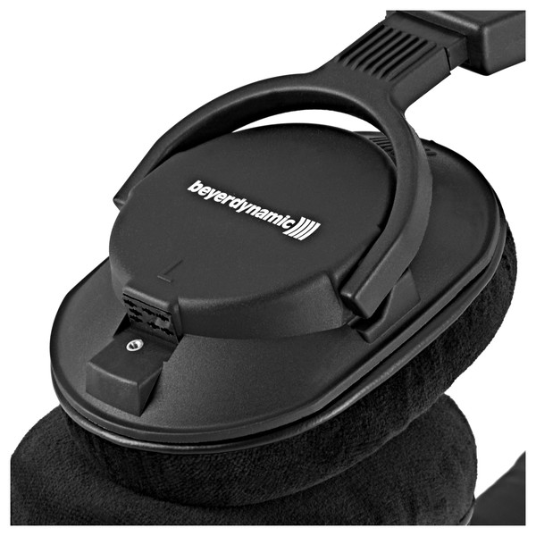 Beyerdynamic DT 250 Pro Headphones, 80 Ohm close