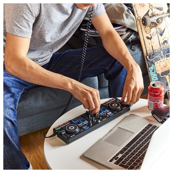 Hercules DJ Control Starlight - Lifestyle 2
