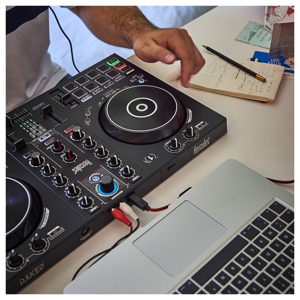 Hercules DJ Control Inpulse 300 - Lifestyle 4