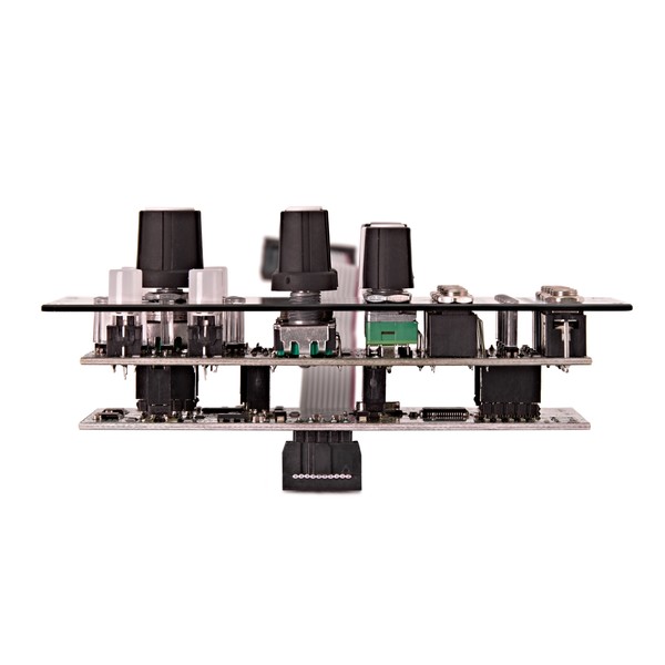 QU-Bit Electronix Pulsar (14HP) at Gear4music