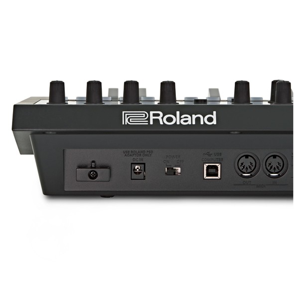 Roland JD-Xi Interactive Analog/Digital Crossover Synthesizer back close