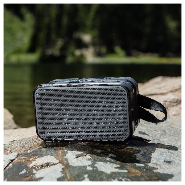 Skullcandy Barricade XL BT Speaker Black/Translucent - Lifestyle