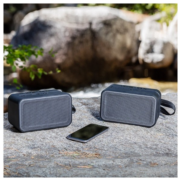 Skullcandy Barricade XL BT Speaker Black/Translucent - Lifestyle 3
