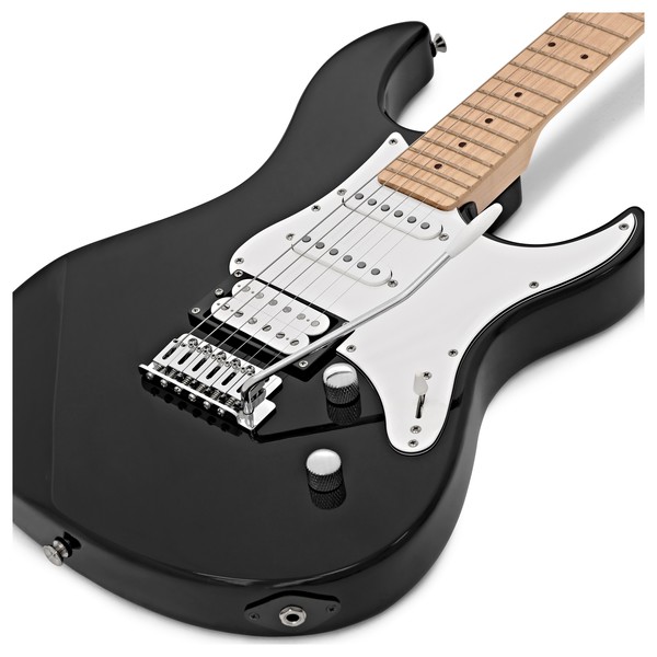 DISC Yamaha Pacifica 112VM, Black at Gear4music