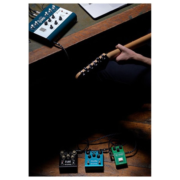 Audient Sono Amp Modelling Audio Interface - Lifestyle 3