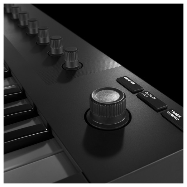 DTM・DAW Native Instruments KOMPLETE KONTROL M32 Native Instruments Komplete Kontrol M32 | Gear4music