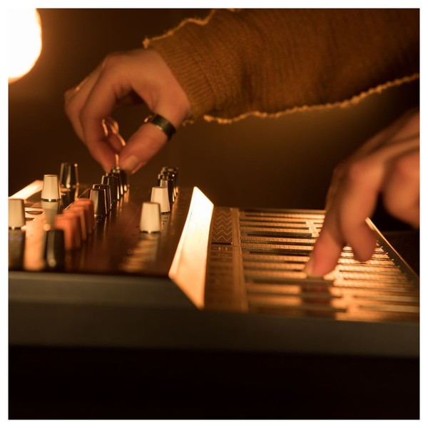 Arturia MICROFREAK Paraphonic Hybrid Synthesizer - Lifestyle 1
