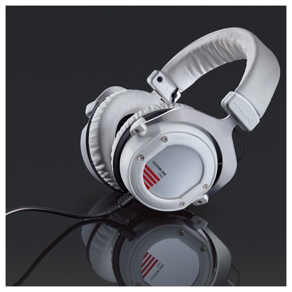 DISC beyerdynamic Custom One Pro Plus Closed-Back Headphones