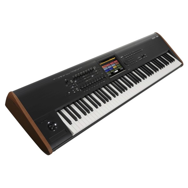 DISC Korg Kronos 2 88 Music Workstation with Gator Hard Case at