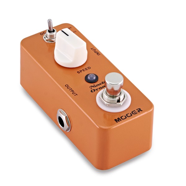 Mooer MPH1 Ninety Orange Analog Phaser Pedal angle