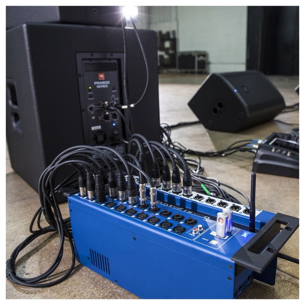 Soundcraft Ui24R Lifestyle with Speaker