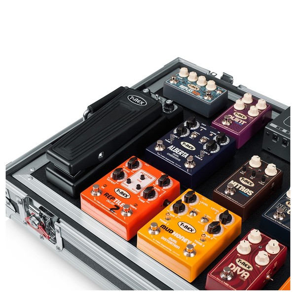Gator G-Tour Extra-Large Pedal Board with Wheels, Board with Pedals Close Up Left