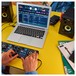 DJMonitor 32 - Lifestyle