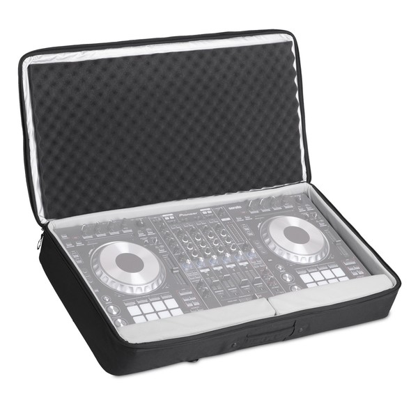 UDG Urbanite MIDI Controller Sleeve, Extra Large, Black - Application 2