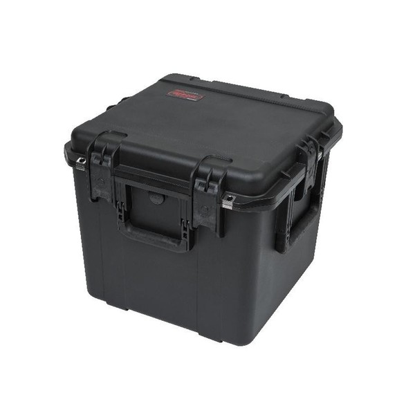 SKB iSeries 1717-16 Waterproof Utility Case with Padded Liner, Closed, Front Angled